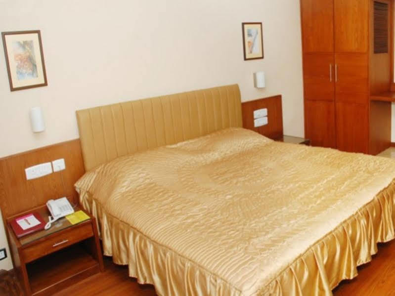 Hotel Deepa Comforts Мангалор Экстерьер фото
